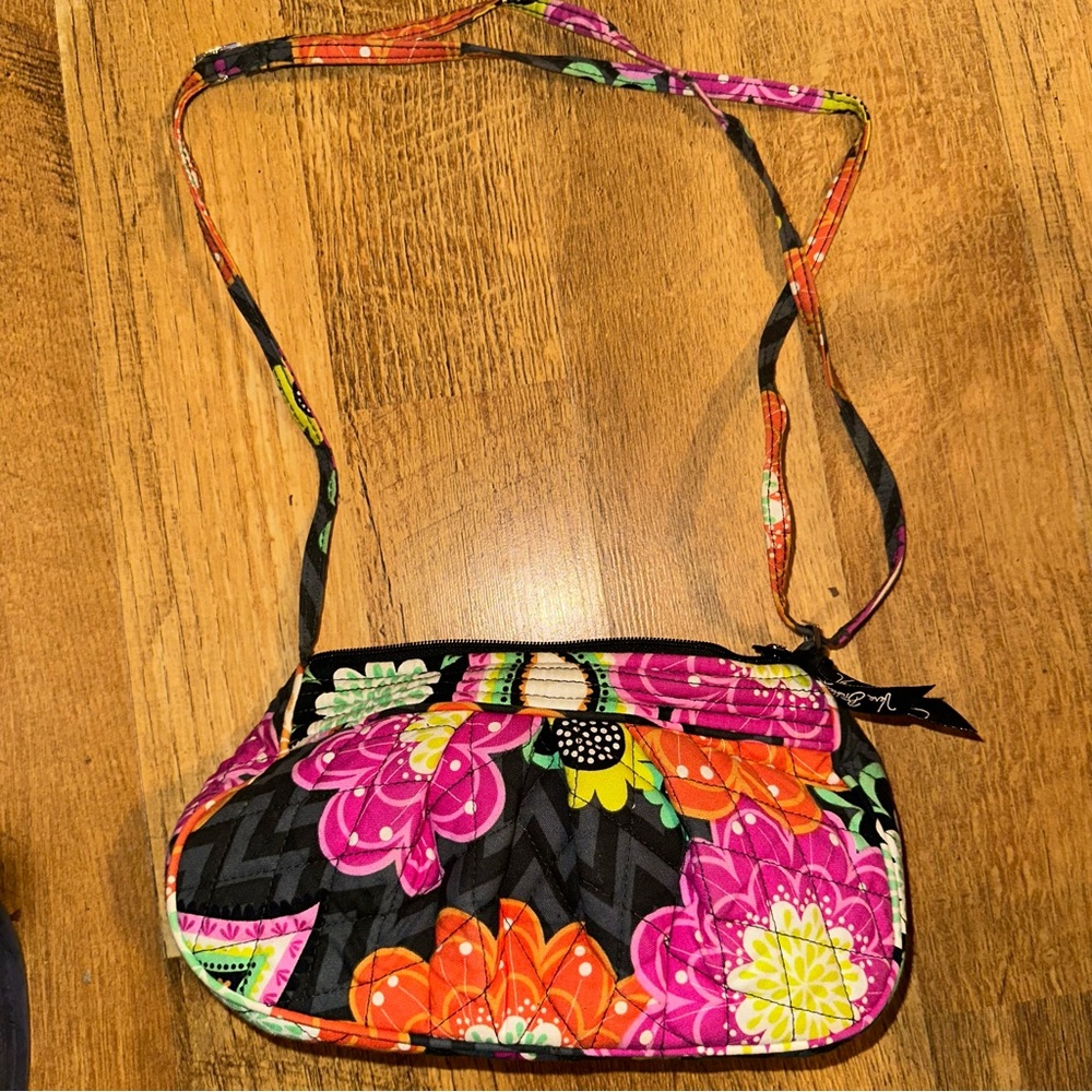 Vera Bradley Small Crossbody Bag Frannie Ziggy Zinnia 10X5X3"